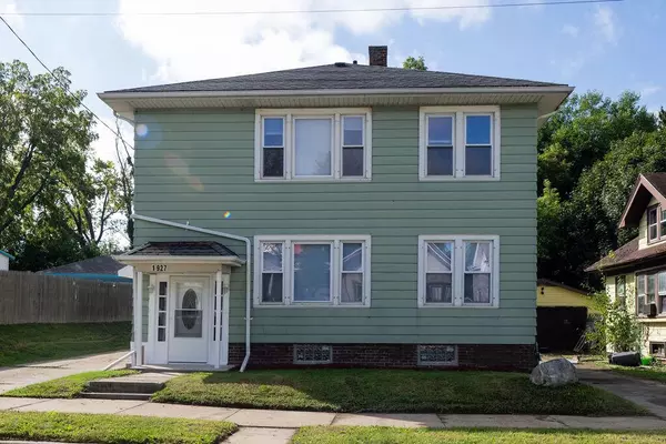 1927 Harriet STREET, Racine, WI 53404