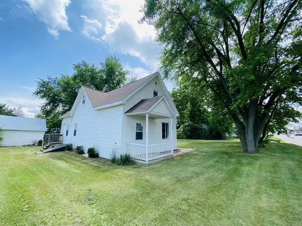 Lyndon Station, WI 53944,237 N Wisconsin St