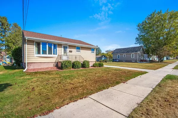 Two Rivers, WI 54241,2026 24th STREET