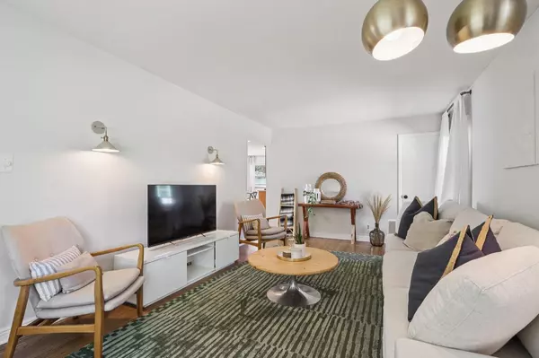 Glendale, WI 53209,5641 N Bethmaur LANE