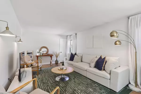 Glendale, WI 53209,5641 N Bethmaur LANE