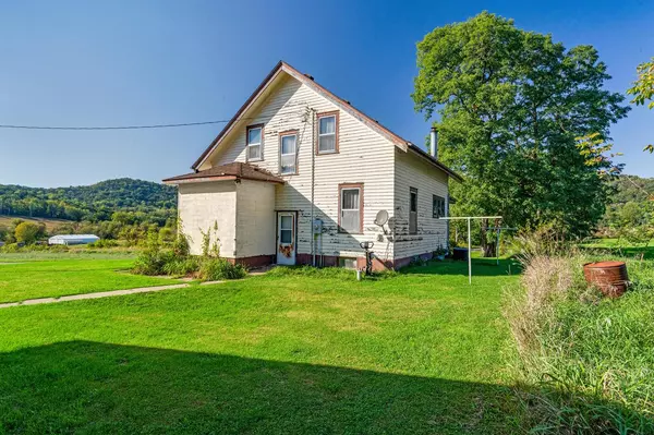 N15088 Hogden ROAD, Galesville, WI 54630