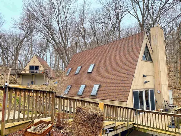 1002 Tanglewood Dr, Mcgregor, IA 52157