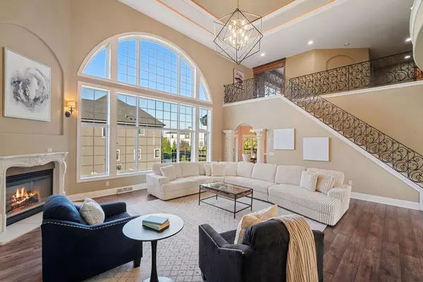 18290 Prairie Falcon LANE, Brookfield, WI 53045