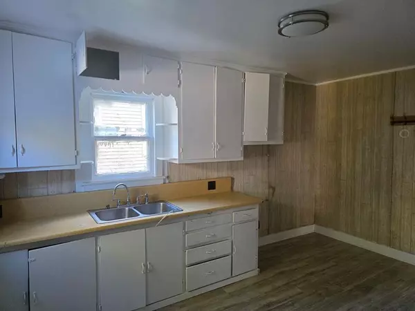 Sheboygan, WI 53081,1925 N 10th STREET