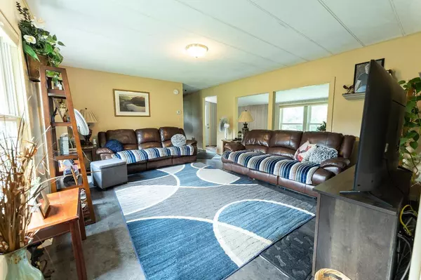 246 Camp Rd, Fairchild, WI 54741