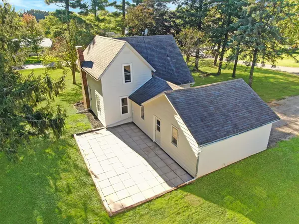 Westby, WI 54667,228 Coon Prairie AVENUE