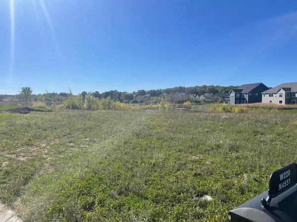 Pewaukee, WI 53072,W220N4551 TIMBER DRIVE #Lt167