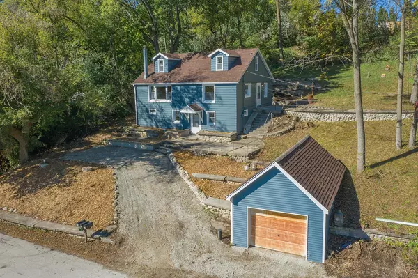 Hubertus, WI 53033,1515 Hillside LANE