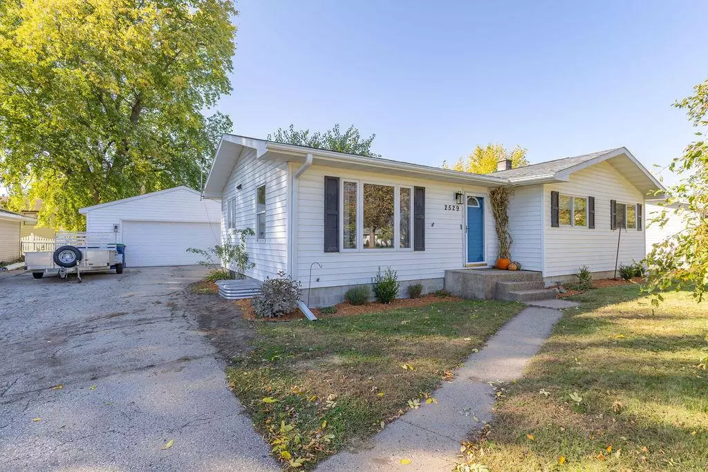 La Crosse, WI 54603,2529 Western AVENUE