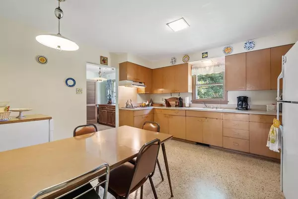 Sheboygan, WI 53081,612 S 27th STREET