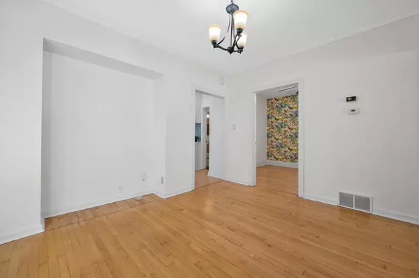 Milwaukee, WI 53207,2961 S Delaware AVENUE