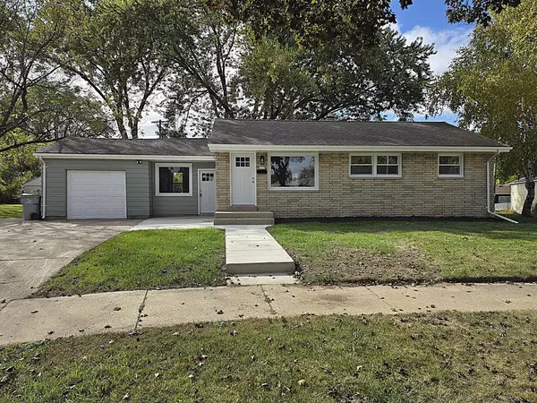 5225 N 106th STREET, Milwaukee, WI 53225