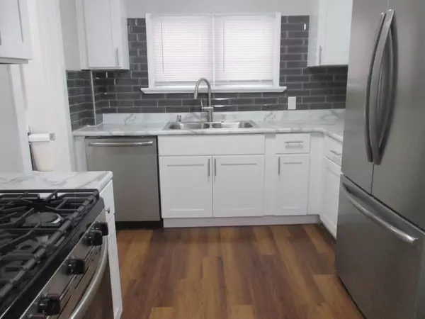 Milwaukee, WI 53209,4164 N 21st STREET