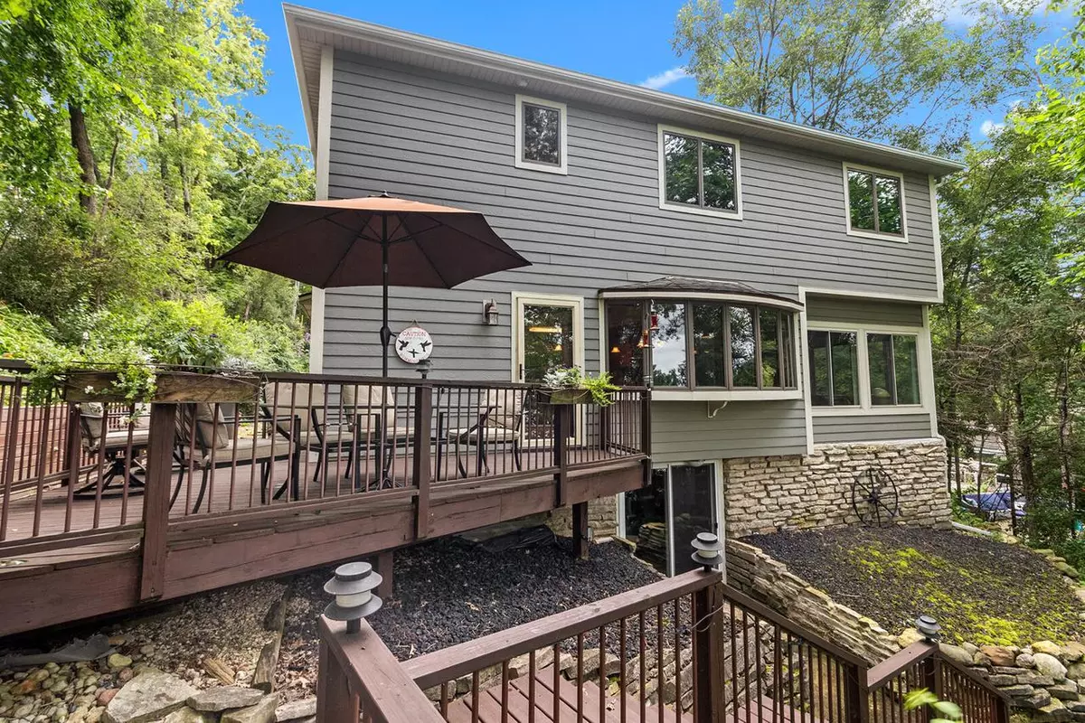 Palmyra, WI 53156,W1260 South Shore DRIVE