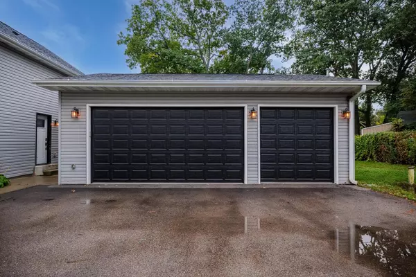 Salem, WI 53168,24423 66th STREET