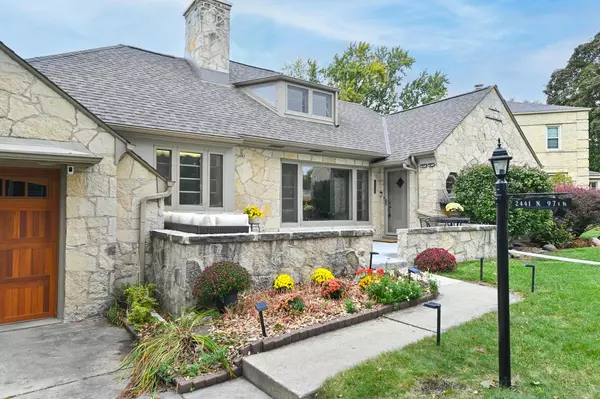 Wauwatosa, WI 53226,2441 N 97th STREET