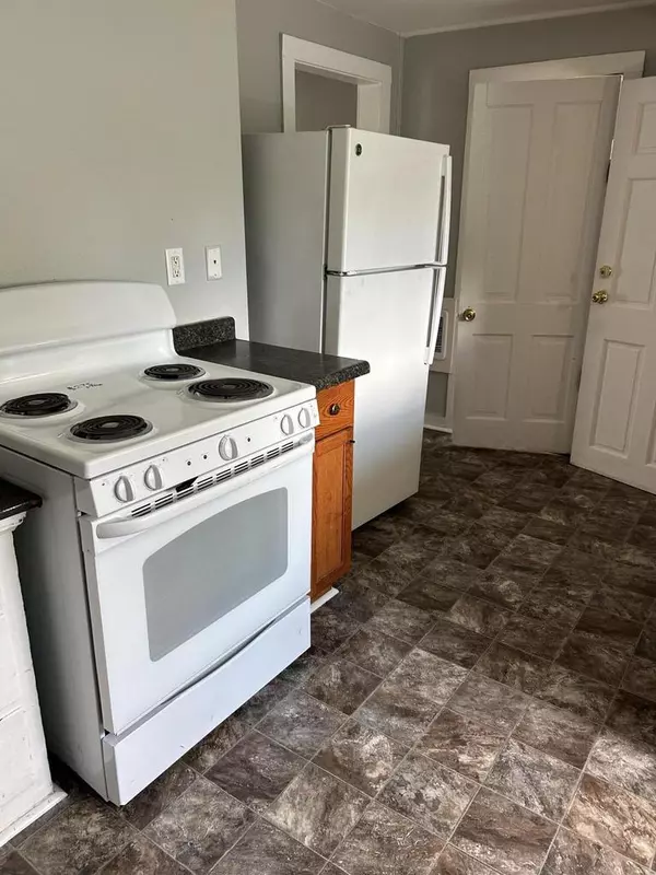 Racine, WI 53404,1309 Summit AVENUE