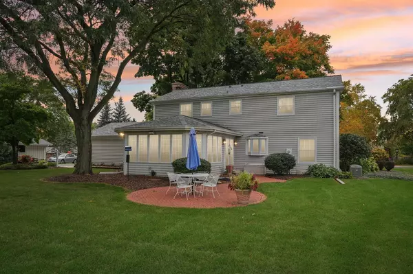 Brookfield, WI 53045,3810 Mountain DRIVE