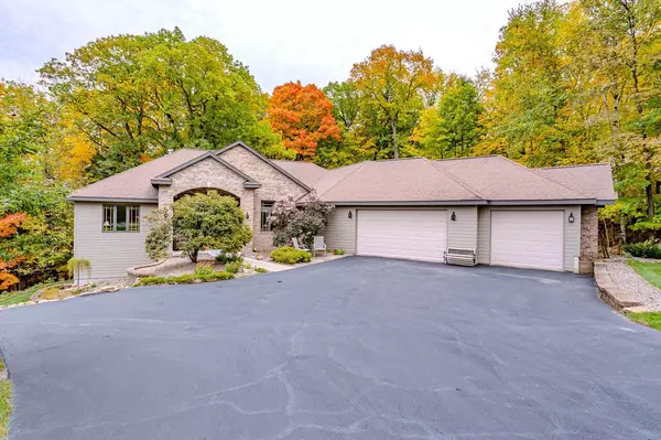 226936 Boulder Ridge CIRCLE, Wausau, WI 54401