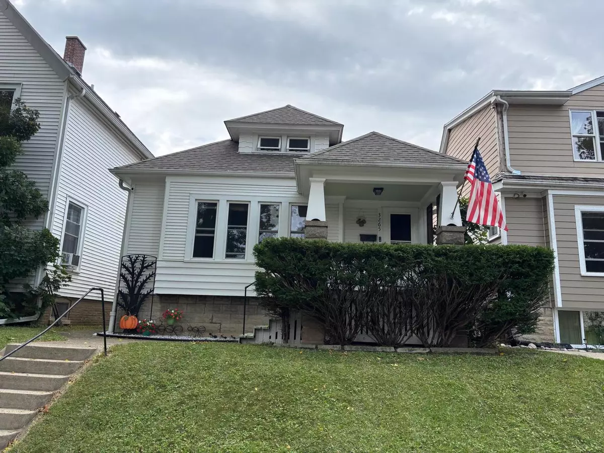 Milwaukee, WI 53207,3265 S New York AVENUE