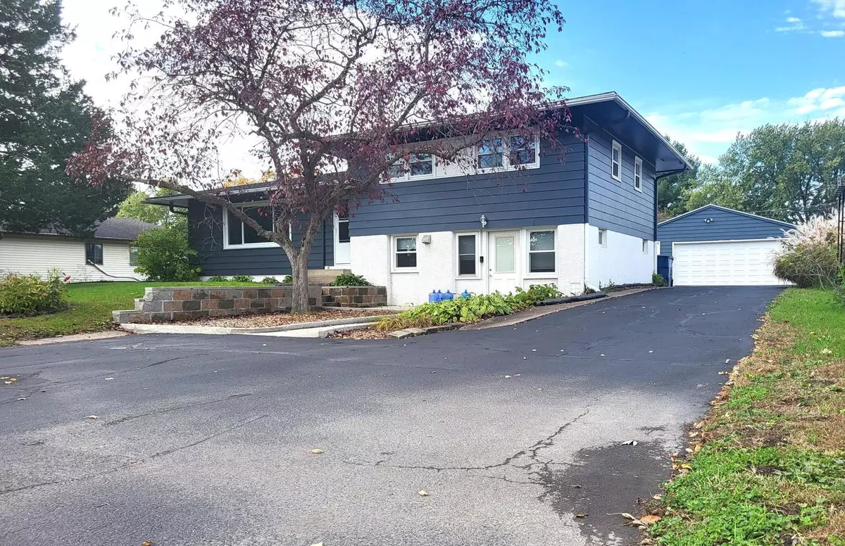 La Crosse, WI 54603,2511 2nd AVENUE W