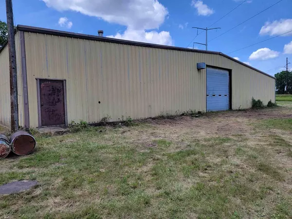 Fall River, WI 53932,W2380 Fields Rd