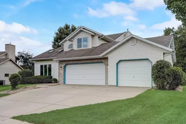 609 Worthington Way, Waunakee, WI 53597