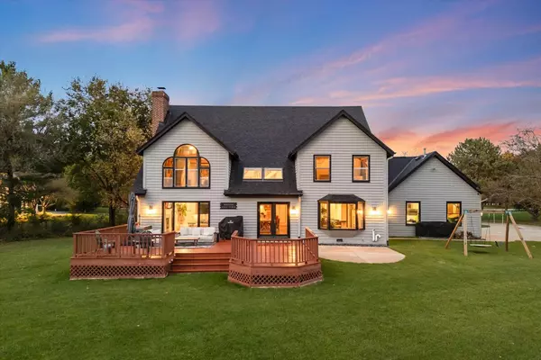 Mequon, WI 53092,4825 W River Hollow COURT