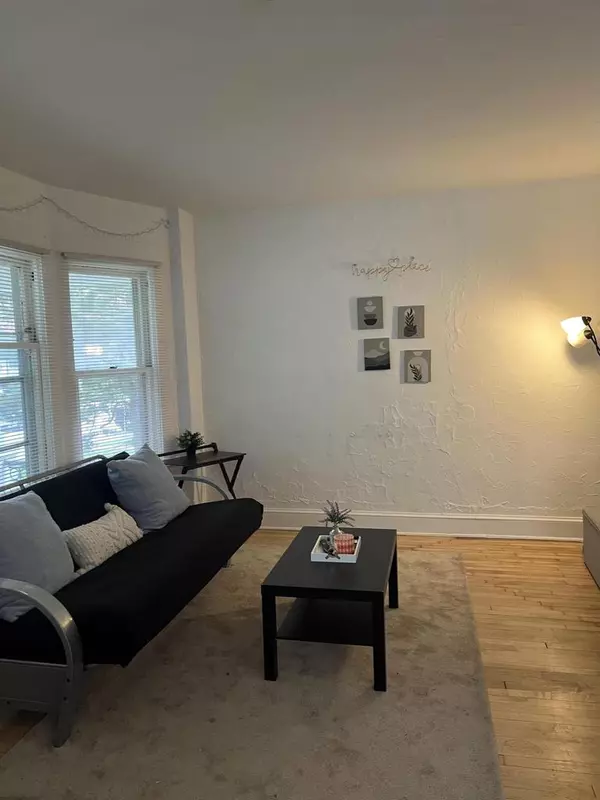 Milwaukee, WI 53211,2962 N Cramer STREET #2964