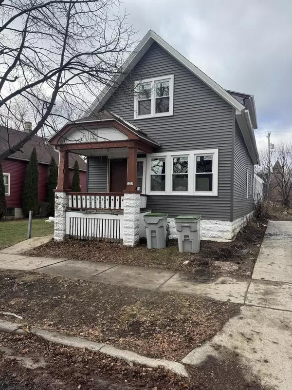 2225 N Hubbard STREET, Milwaukee, WI 53212