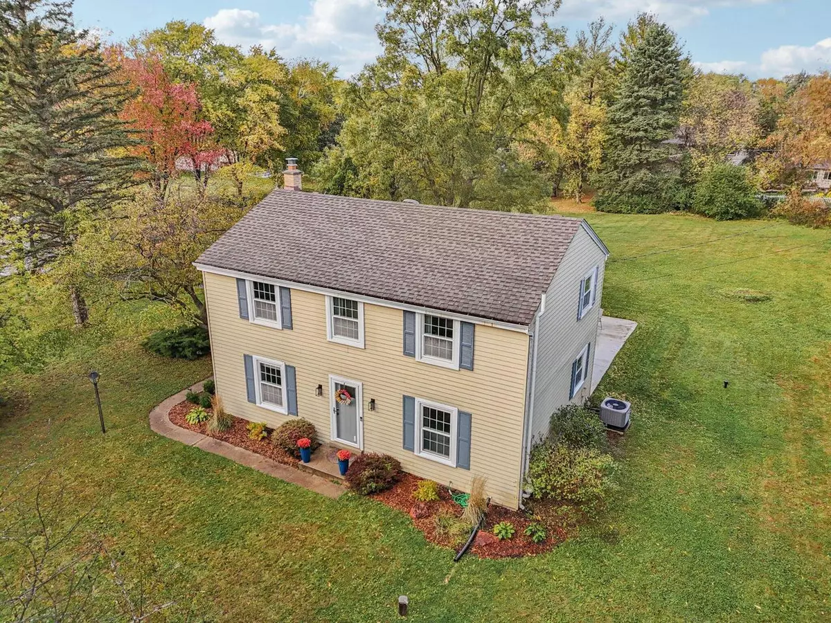 Cedarburg, WI 53012,10606 Robinwood COURT