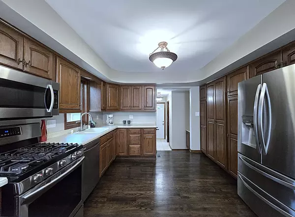 Greenfield, WI 53221,5020 S 28th STREET