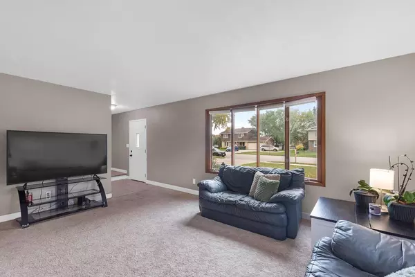 Saukville, WI 53080,104 W Stoney Ridge WAY