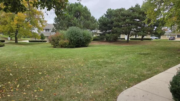 Mount Pleasant, WI 53406,1435 Sun Valley DRIVE #201