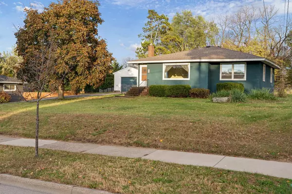 Onalaska, WI 54650,519 9th AVENUE S