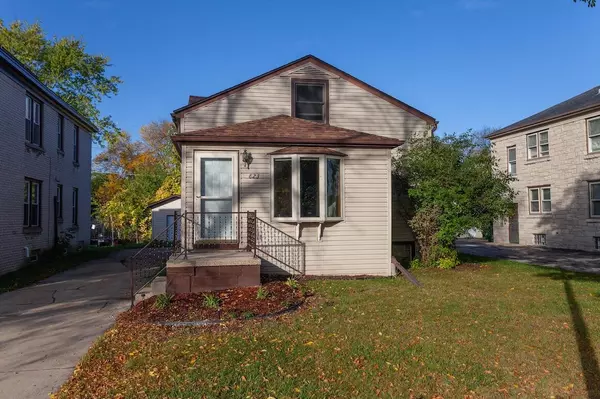 823 S 87th STREET, West Allis, WI 53214
