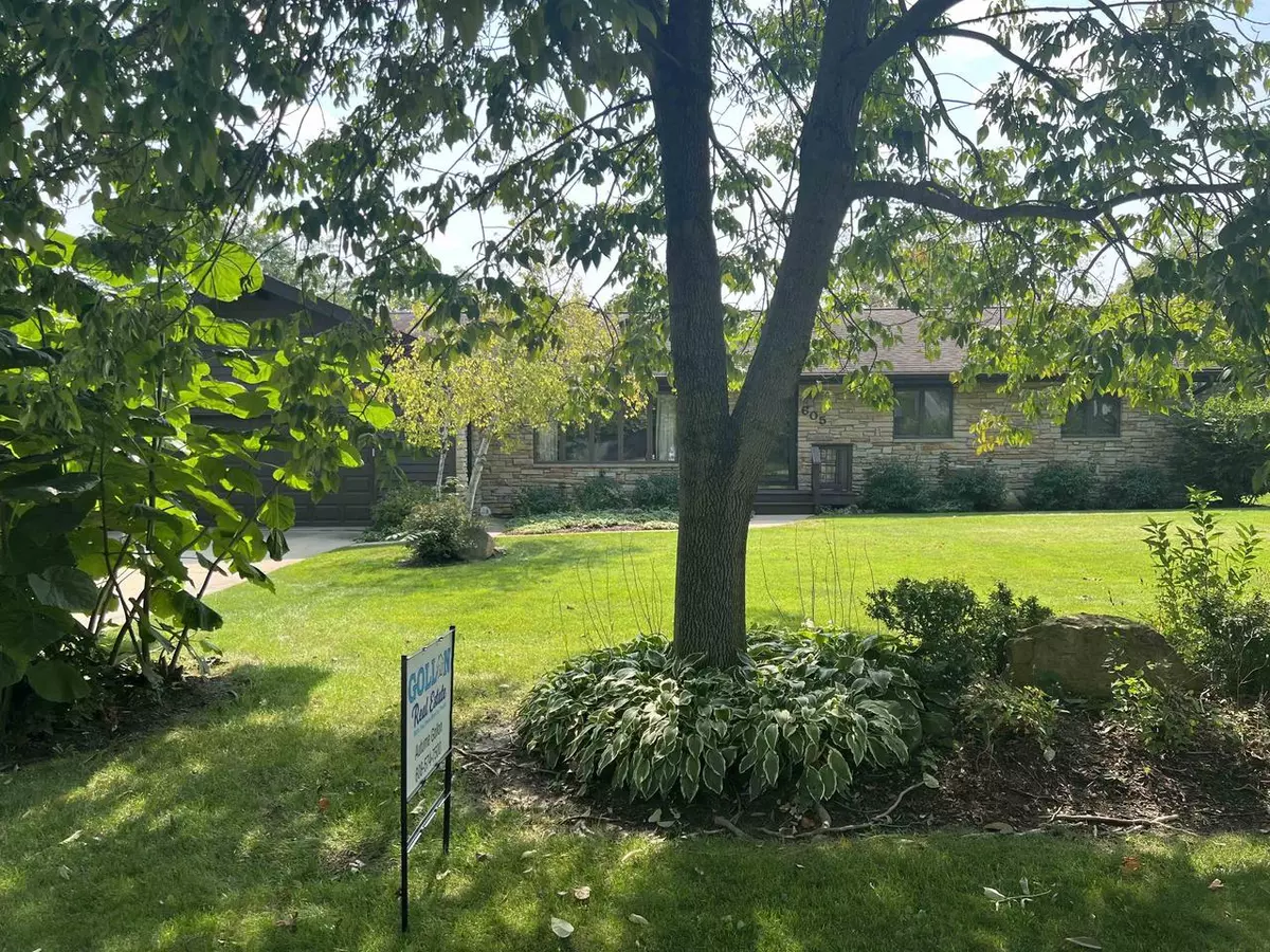 Dodgeville, WI 53533,605 Orchard Ridge Rd