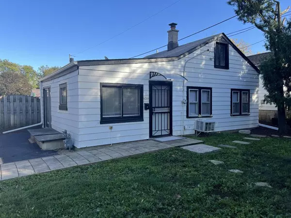 6768 N 52nd STREET, Milwaukee, WI 53223