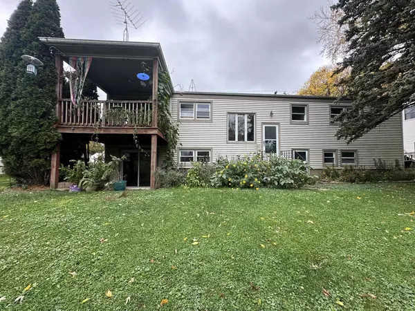 Watertown, WI 53098,1413 Center STREET