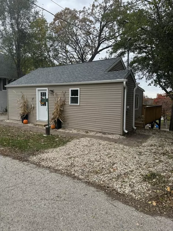 Burlington, WI 53105,33312 Fairview COURT