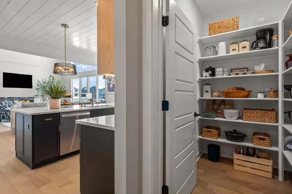 Brookfield, WI 53045,4630 Merrick TRAIL