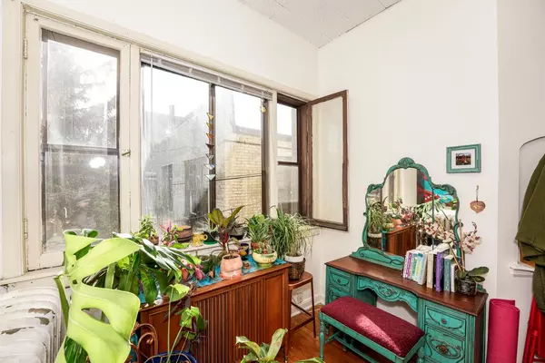 Milwaukee, WI 53212,2674 N Holton STREET #2678