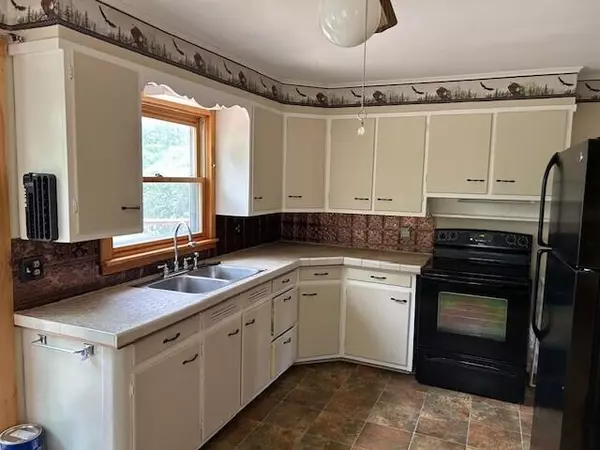 Eagle River, WI 54521,5076 State Highway 70