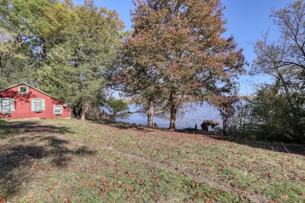 N8002 County Road A, Watertown, WI 53094