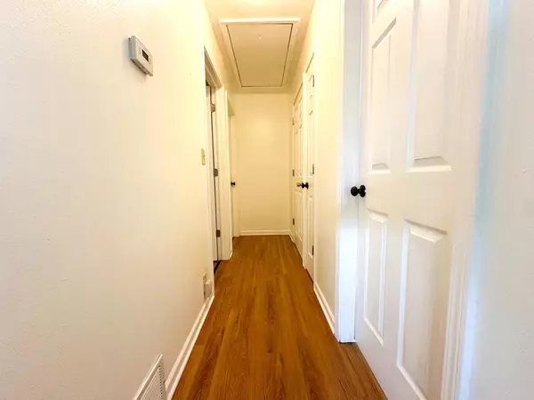 Milwaukee, WI 53225,10313 W Harvest LANE