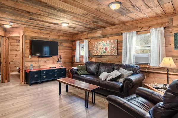 Readstown, WI 54652,865 US HWY 61