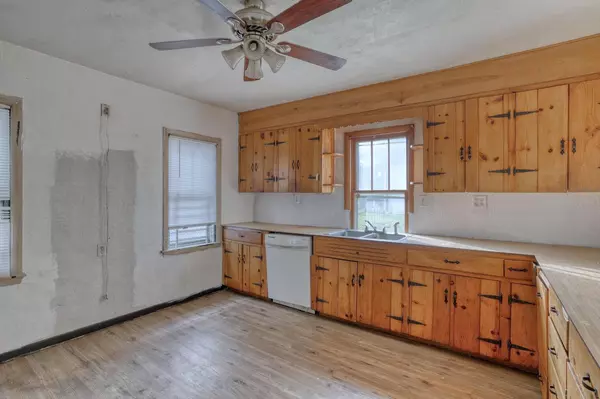 Milwaukee, WI 53209,6194 N 37th STREET