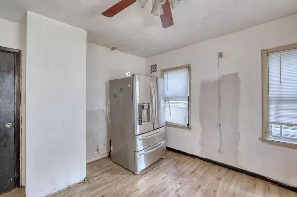 Milwaukee, WI 53209,6194 N 37th STREET