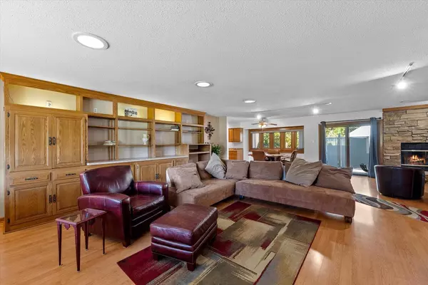 Wauwatosa, WI 53225,10606 W Congress STREET